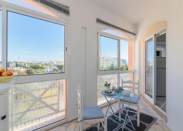 Vilamoura Main Avenue By Homing